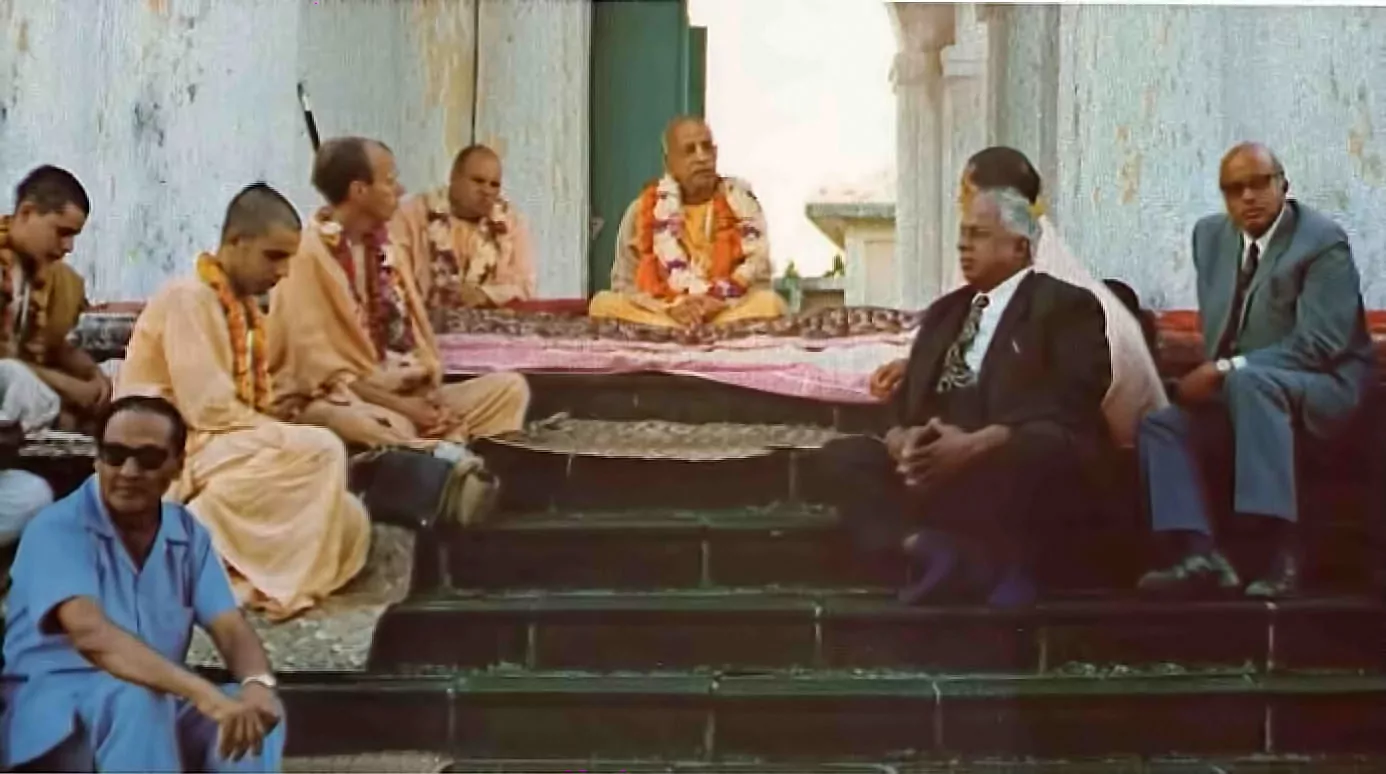 Sobre o grhastha-ashrama - Akincana Gocara